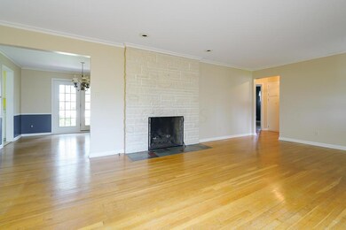 3082_Halesworth_lr with view of dr