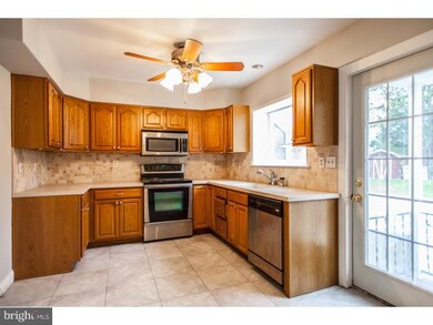 27 Cedar Grove Rd, Conshohocken, PA 19428 - photo 3