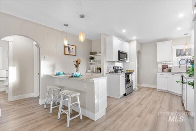 312 S Elder St, Nampa, ID 83686 - photo 2