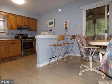 10 E Center Ave, Maple Shade, NJ 08052 - photo 4