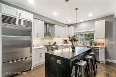 4944 N Seeley Ave, Chicago, IL 60625 - photo 5