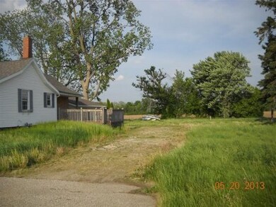 56150 Larrison Blvd, New Carlisle, IN 46552 - photo 5