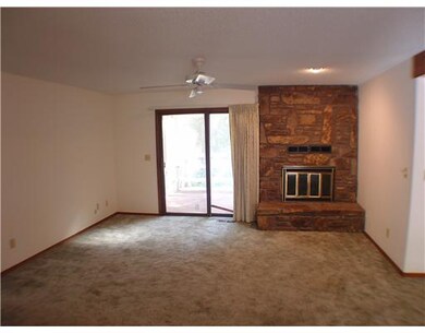 45 Knighton Dr, Bella Vista, AR 72715 - photo 2