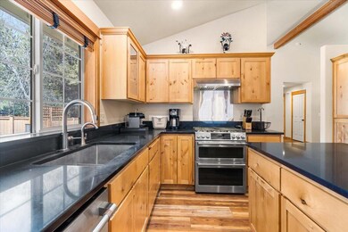 37-Kitchen
