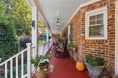 105 Sherwood Dr, Williamsburg, VA 23185 - photo 3