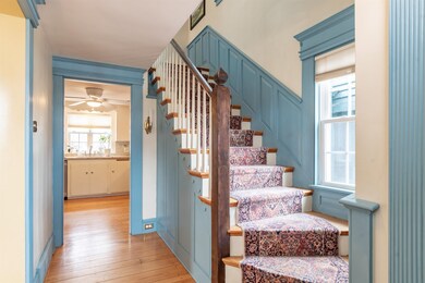 22 Pine Hill Ave, Nashua, NH 03064 - photo 4