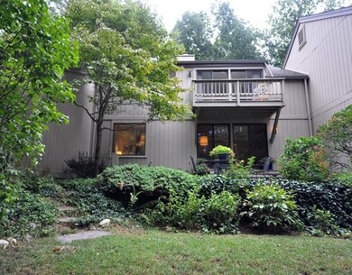 324 Hemlock Cir unit 324, Lincoln, MA 01773 - photo 2