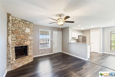 608 Bracewood Cir unit C, San Marcos, TX 78666 - photo 2