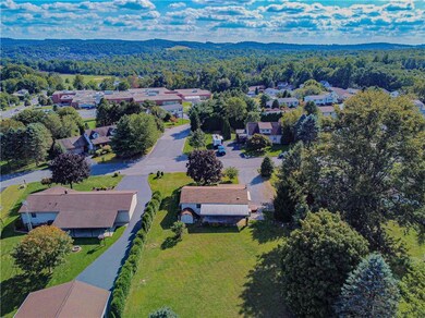 1318 Oakhurst Dr, Slatington, PA 18080 - photo 5