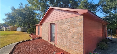 1122 Woodburn Ct, Columbus, GA 31907 - photo 2