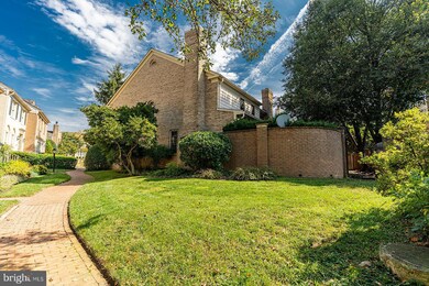 10810 Brewer House Rd, Rockville, MD 20852 - photo 4