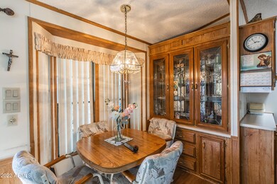 dining nook 3