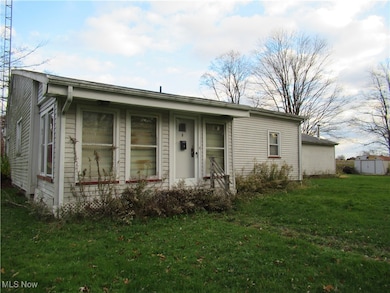 1445 Georgetown Damascus Rd, Beloit, OH 44609 - photo 4