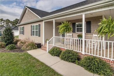 138 Loneheart Ln, Statesville, NC 28625 - photo 5