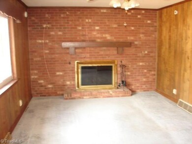 348 Oak View Ln, Asheboro, NC 27205 - photo 6