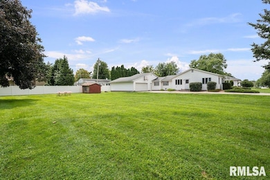 4306 16th Ave, Moline, IL 61265 - photo 2