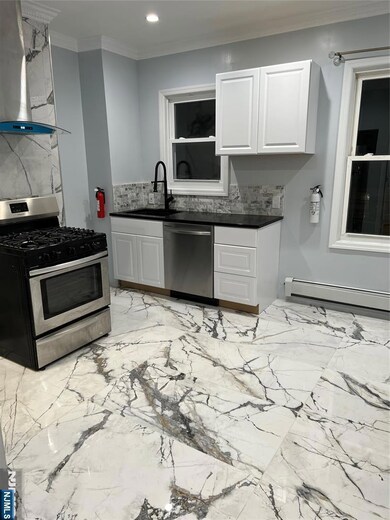 753 S 11th St unit 3rd Floor, Newark, NJ 07103 - photo 6