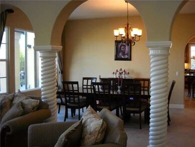 lovely large dining room for holiday entertaining