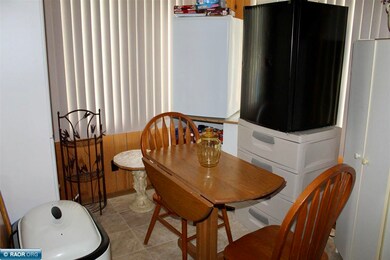 324 8th St SW, Chisholm, MN 55719 - photo 2