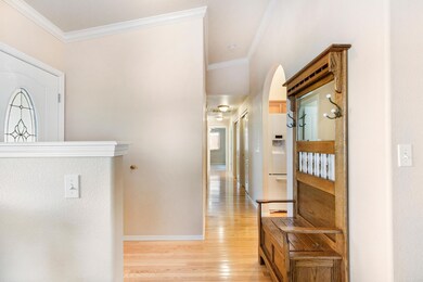 949 SW Princeton Place, Grants Pass, OR 97527 - photo 5