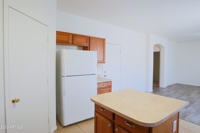 06 Kitchen