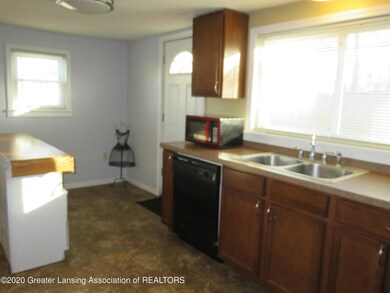1127 Theodore St, Lansing, MI 48915 - photo 5