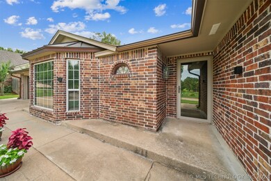 1132 N Faulkner Dr, Claremore, OK 74017 - photo 4