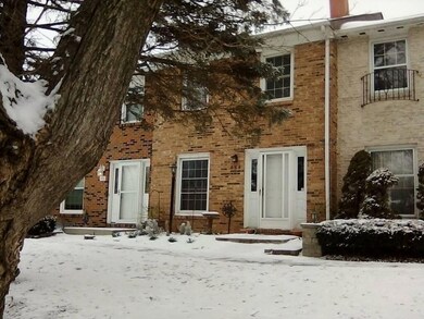 454 Pamlico St unit 10, Columbus, OH 43228 - photo 2