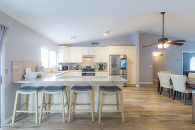 1642 W Chilton st-33