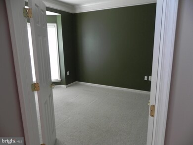 939 Wayne Dr, Winchester, VA 22601 - photo 3