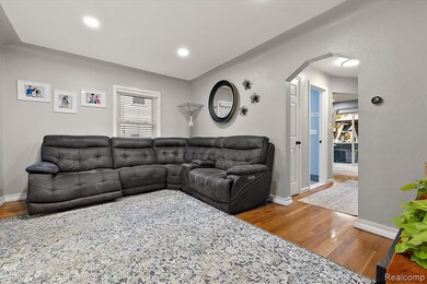 1908 Cambridge Rd, Berkley, MI 48072 - photo 7