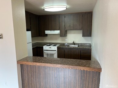 370 Monterey Blvd unit 104, San Francisco, CA 94131 - photo 2