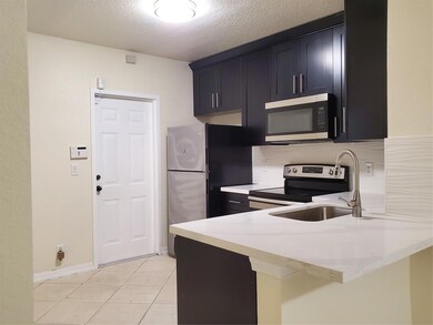 7661 Tamarac Island Cir, Tamarac, FL 33321 - photo 3