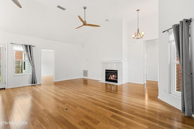 3015 Springtime Way unit 2, Knoxville, TN 37912 - photo 6