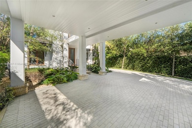 1621 S Bayshore Dr, Miami, FL 33133 - photo 4