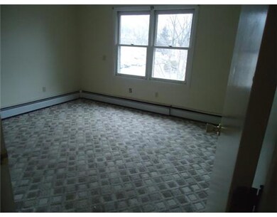 644 Oakland Beach Ave, Warwick, RI 02889 - photo 2