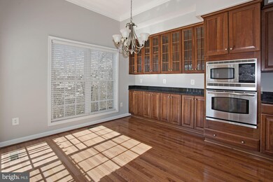 16460 Steerage Cir, Woodbridge, VA 22191 - photo 5