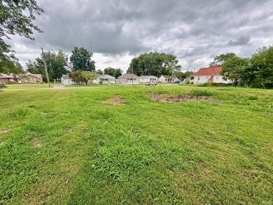 610 E Emerson St, Princeton, IN 47670 - photo 2