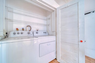 400 Minorca Ave unit 1, Coral Gables, FL 33134 - photo 4