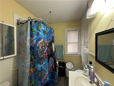 2618 Lyon St, Des Moines, IA 50317 - photo 5