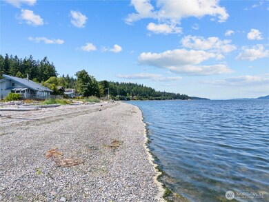 Endless great beach walking, to the north, here, and equally to the south!