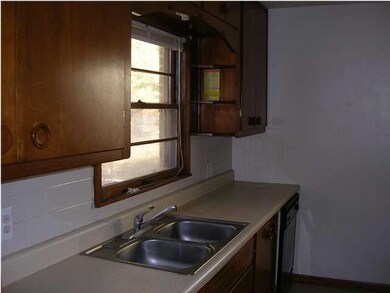 KITCHEN W/ S.S. SINK