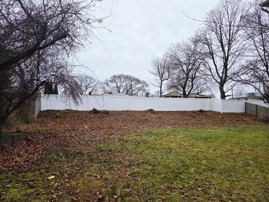 153 Washington St unit 5, East Islip, NY 11730 - photo 3