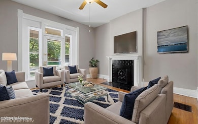 1612 S 2nd St, Louisville, KY 40208 - photo 4