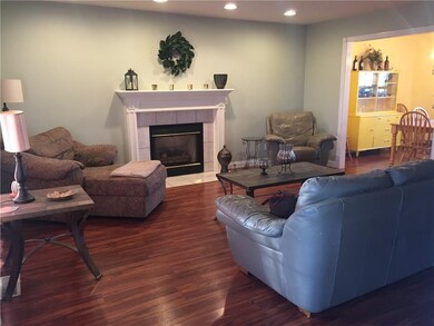 2188 Cameron Ct, Columbus, IN 47203 - photo 4