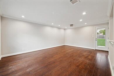 5422 Nina Lee Ln, Houston, TX 77092 - photo 6