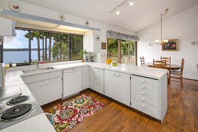 8112 SE 44th St, Mercer Island, WA 98040 - photo 5