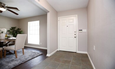 5915 Victory Dr, Houston, TX 77088 - photo 4