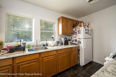 25 Kentucky Ave, North Middletown, NJ 07748 - photo 5