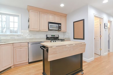 24 Middlesex Dr, Littleton, MA 01460 - photo 6